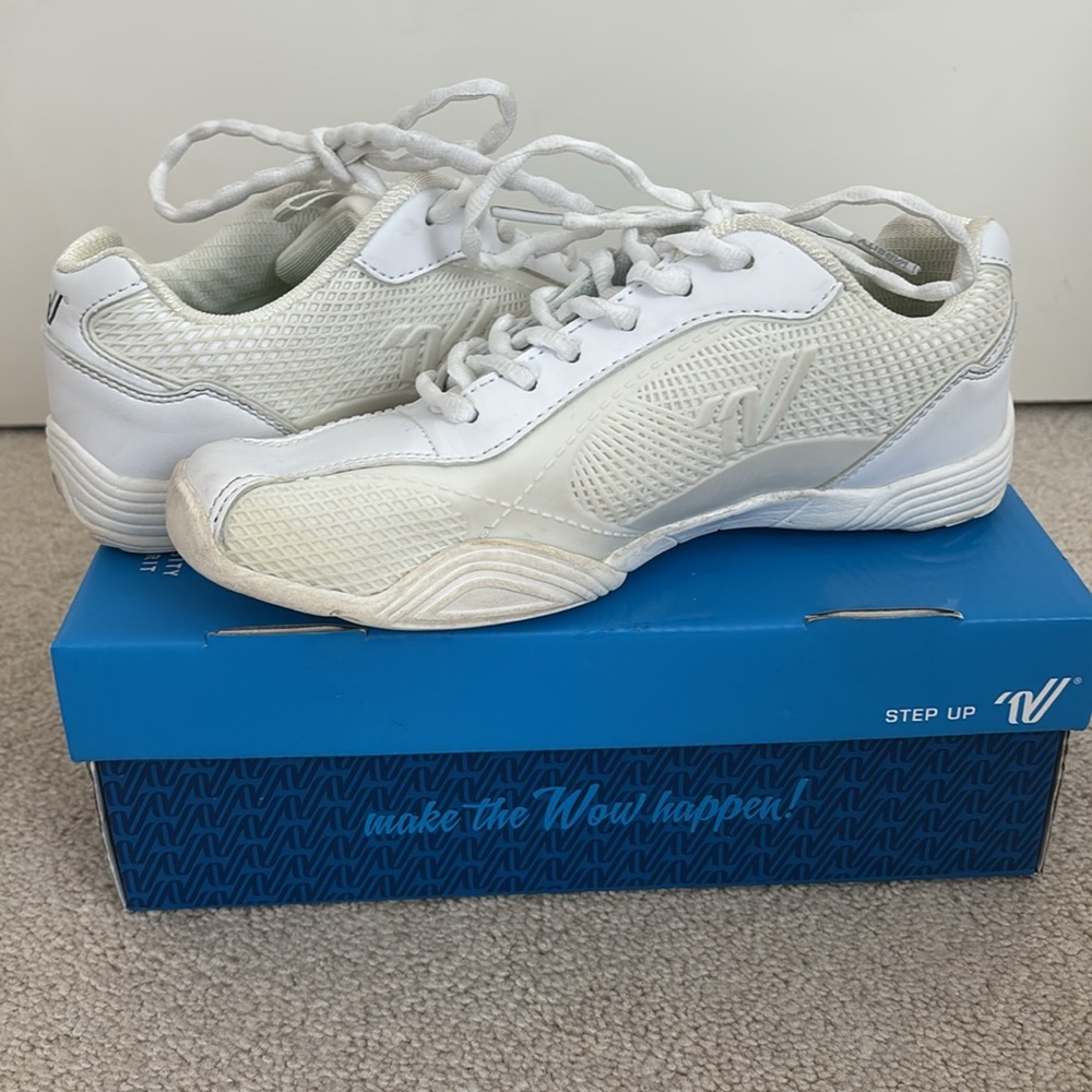 Grid Iron varsity cheer shoes